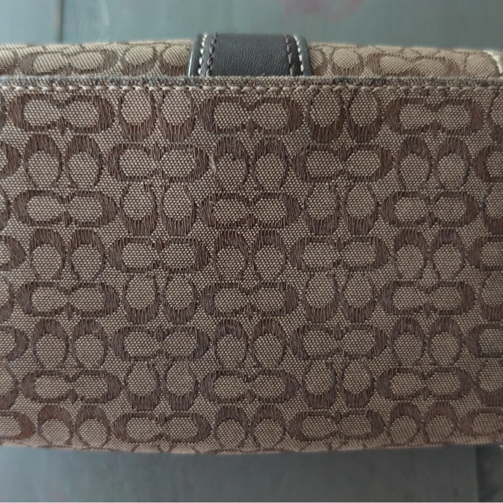 2000s Coach Bifold Wallet - Picture 2 of 9